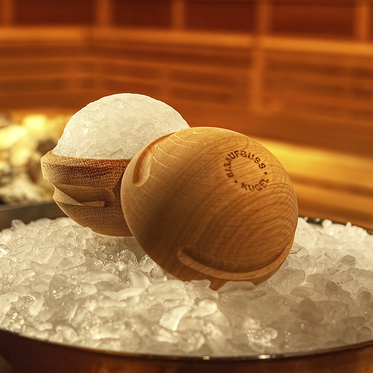 Eisaufgusskugel aus Eschenholz