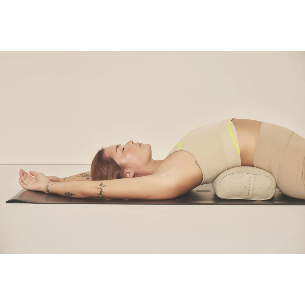Moonchild Yoga-Nackenrolle – klein, naturfarben